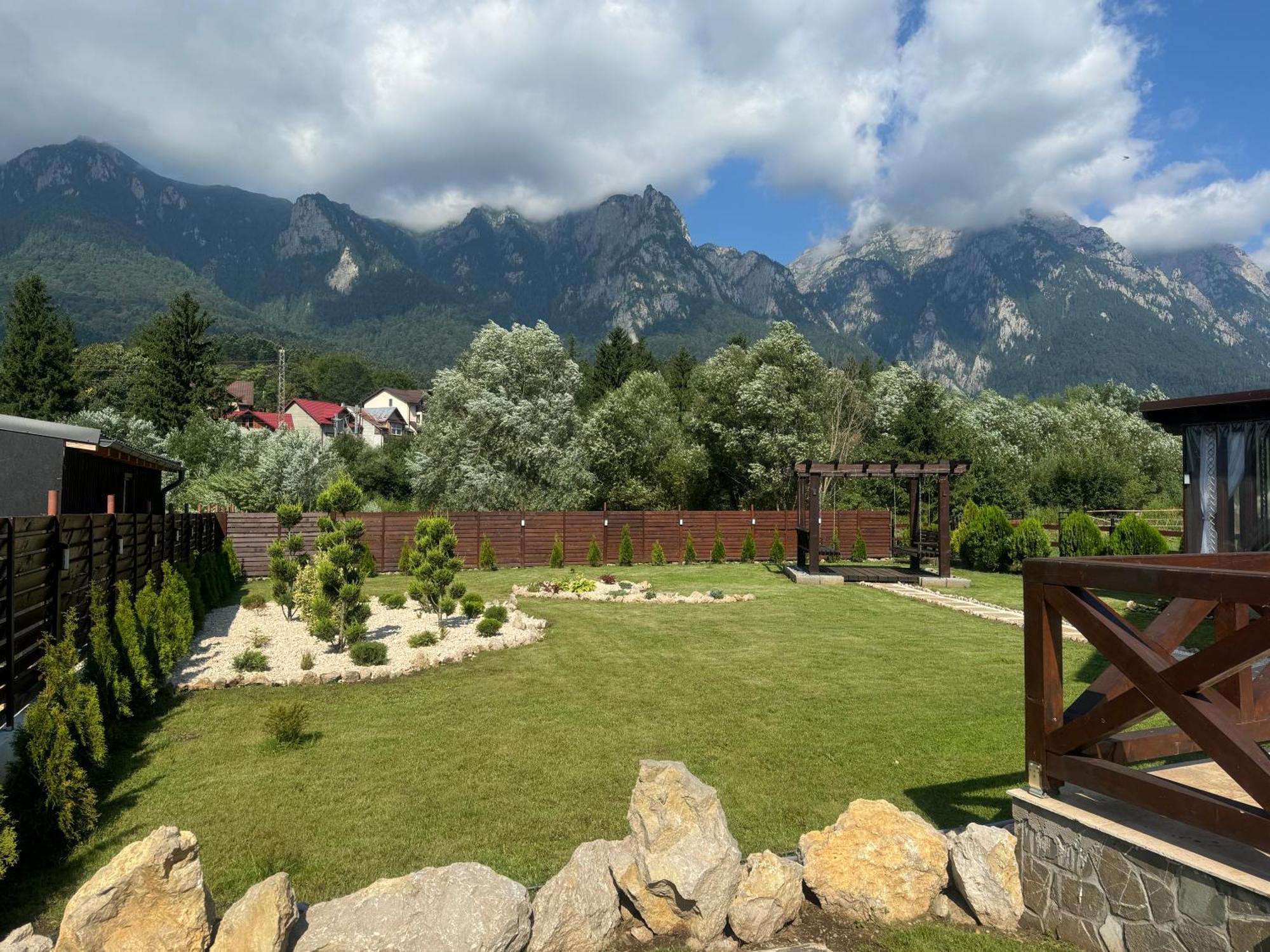 Villa Casuta Doi Ponei Buşteni Exterior foto